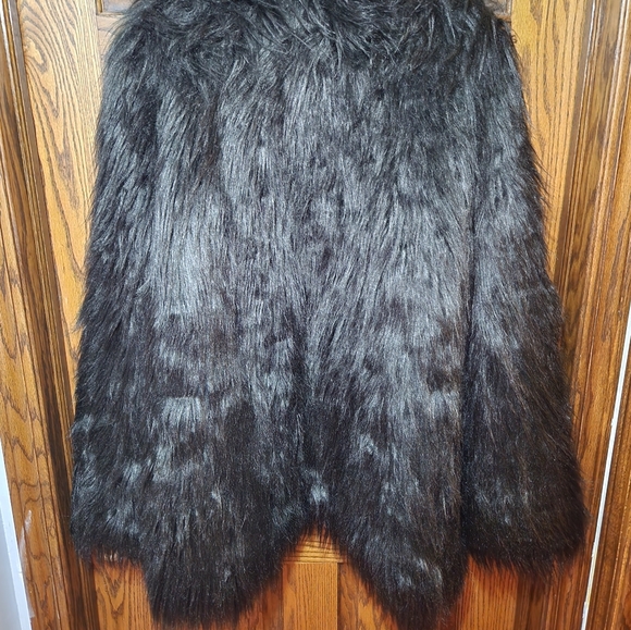 Faux Fur Black Jacket - Picture 2 of 5